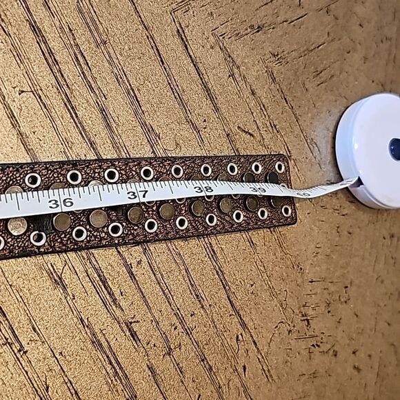 Brown studded belt size M - Picture 3 of 8